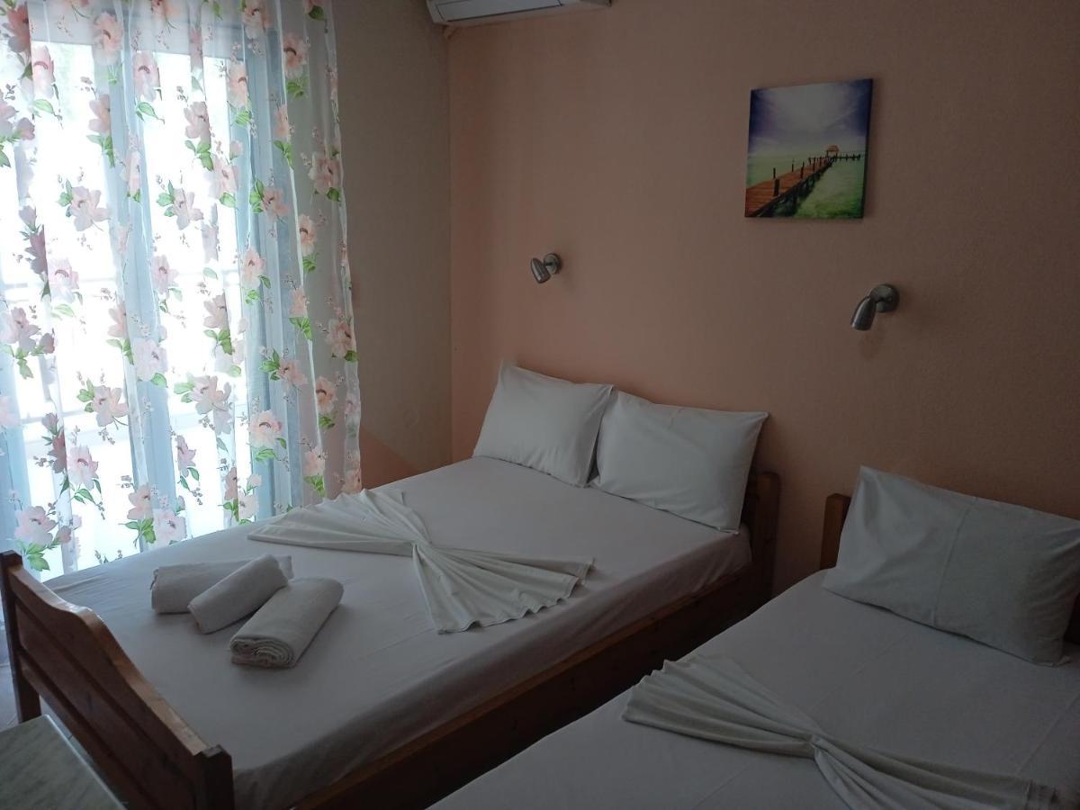 Poseidon Rooms Nea Vrasna Bagian luar foto
